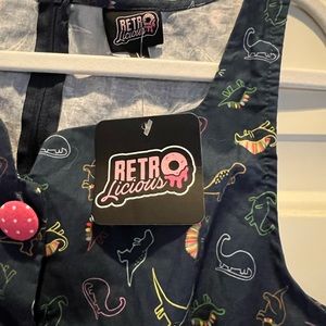 Retrolicious dino dress